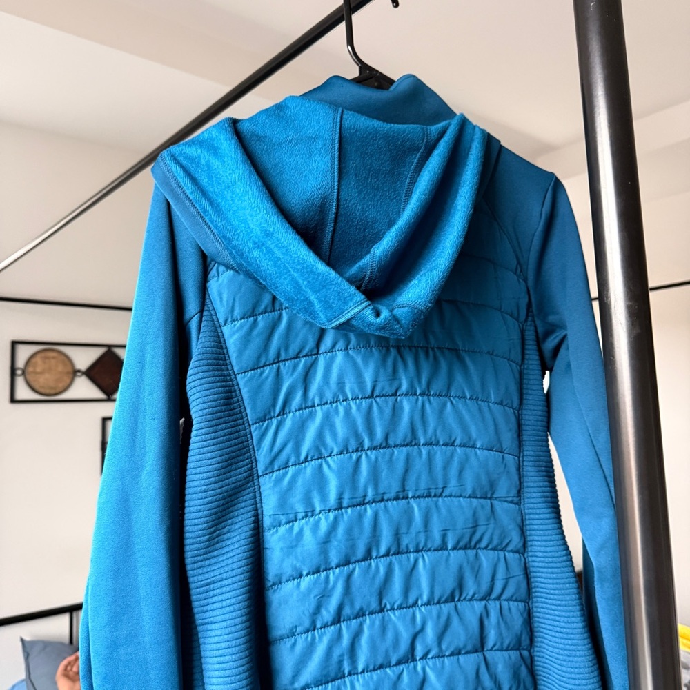 Light Puffer Jacket - image 3